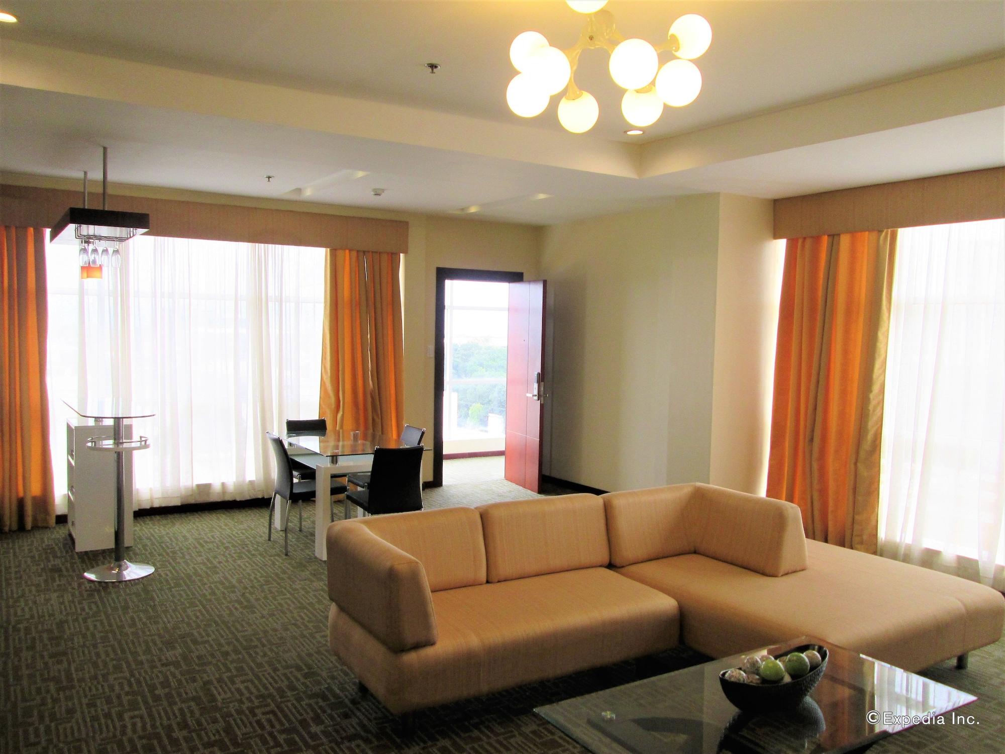 Marianne Suites Cagayan de Oro Exteriör bild
