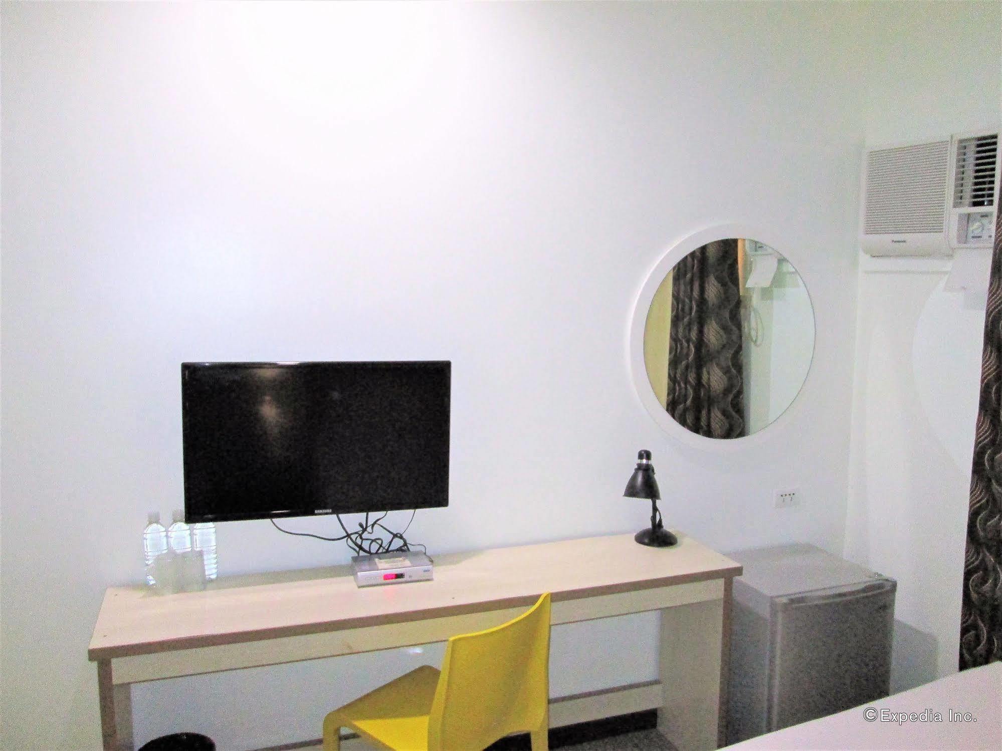 Marianne Suites Cagayan de Oro Exteriör bild
