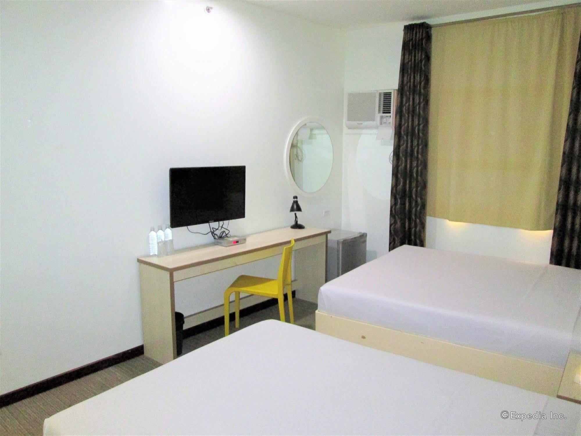 Marianne Suites Cagayan de Oro Exteriör bild