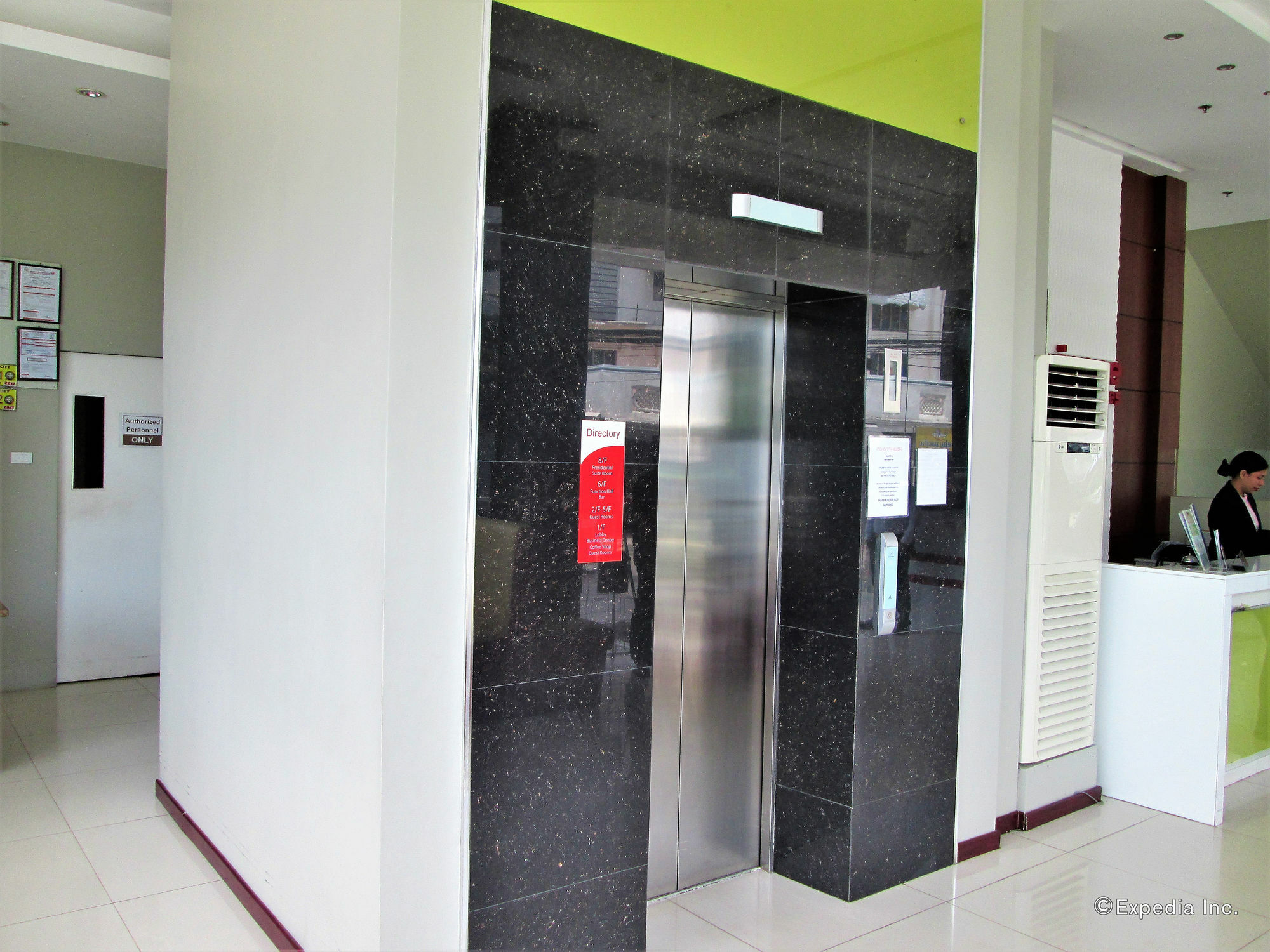 Marianne Suites Cagayan de Oro Exteriör bild